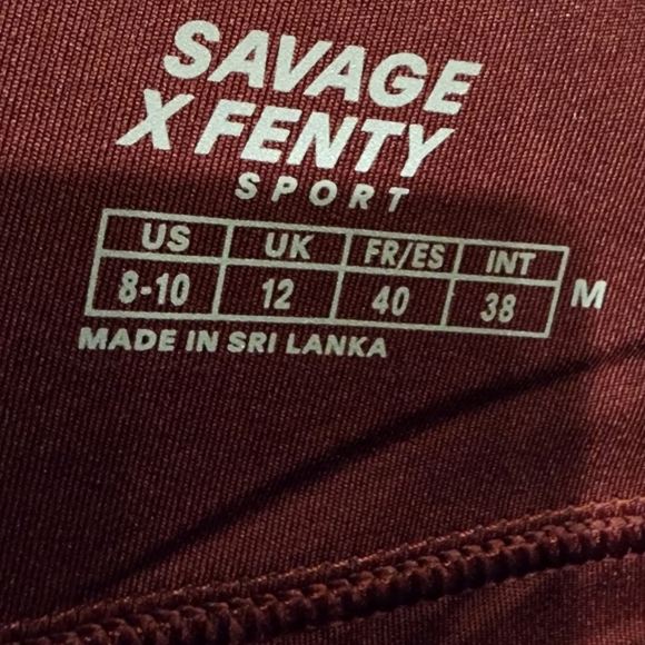 Savage X Fenty Sport Leggings. NWT. Size Medium - Picture 2 of 6
